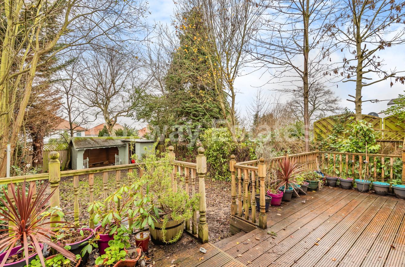 Fernside Avenue, Mill Hill